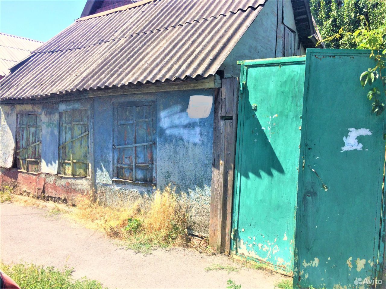 Общий двор владикавказ. Дом в общем дворе. Ростов на Дону дом в общем дворе. Ростов-на-Дону дома с общим двором.