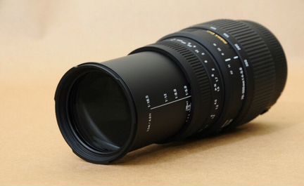 Объектив Sigma AF 70-300mm F4.0-5.6 DG macro