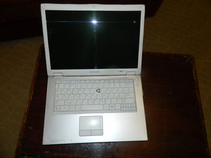 Ноутбук SAMSUNG q70 (С)