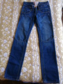 Продам джинсы женские (новые)