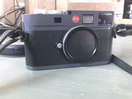 Продам фотоаппарат Leica M-E