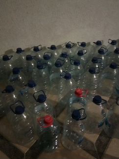Чистые бутылки из под воды