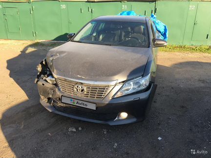 Toyota Camry 2.5 AT, 2012, седан, битый