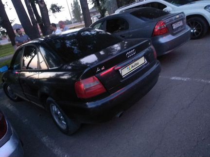 Audi A4 1.6 МТ, 1998, 400 000 км