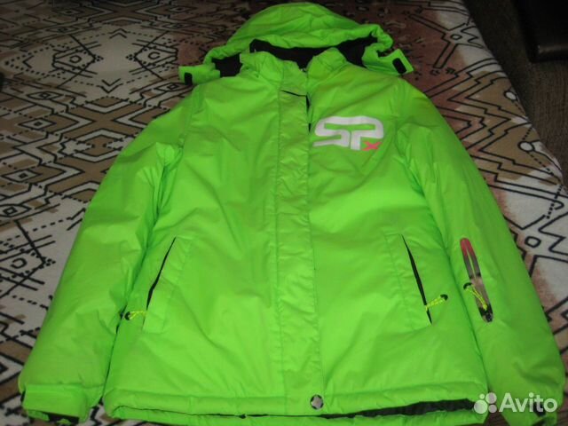 Горнолыжная женская куртка