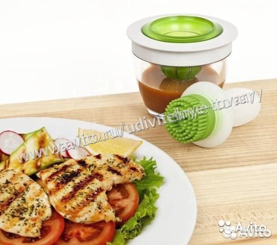 Кисть силиконовая с дозатором