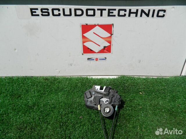 Актуатор двери передний правый Suzuki Grand Vitara