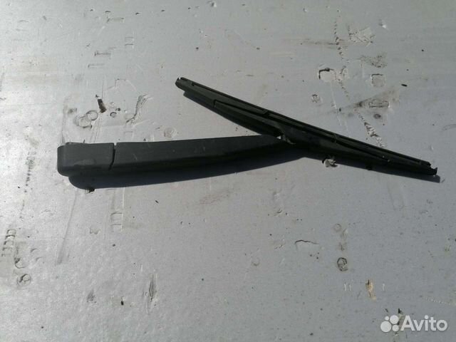 Поводок стеклоочистителя задний Nissan Qashqai Q10