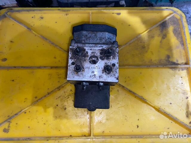 Блок abs Volkswagen Lt 2.5 AVR/ANJ 2003