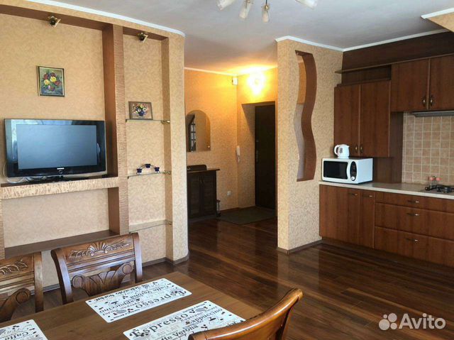 

3-к. квартира, 90 м², 4/4 эт.