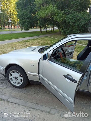 Mercedes-Benz E-класс 2.0 AT, 1998, 286 000 км