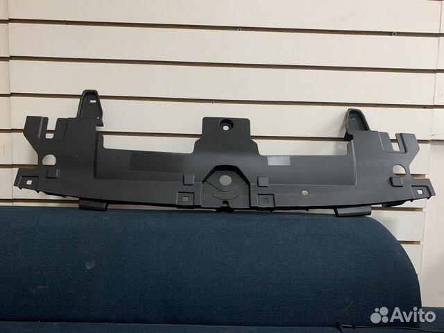 Кожух замка капота для VW Touareg 2018- н.в