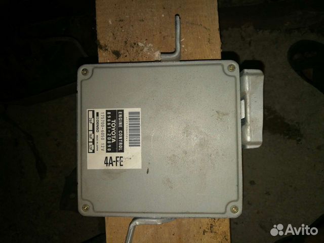 Блок управления двигателем toyota carina e