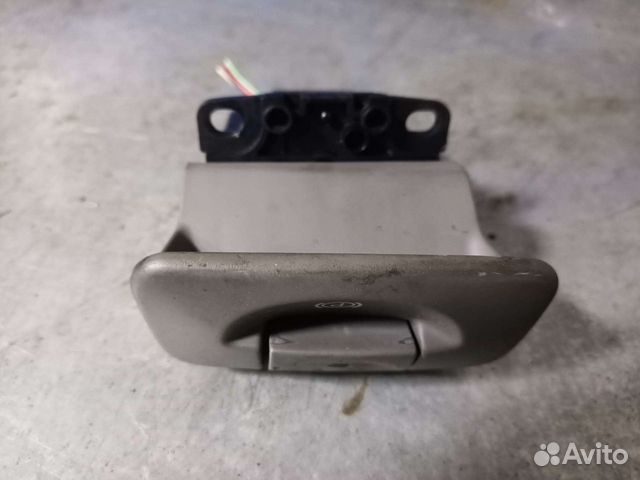 Кнопка электро ручника Renault Scenic 2
