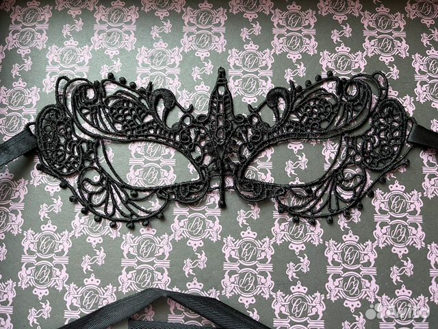 Маска карнавальная