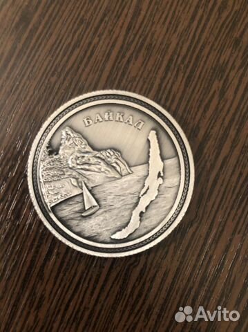 Настольная медаль