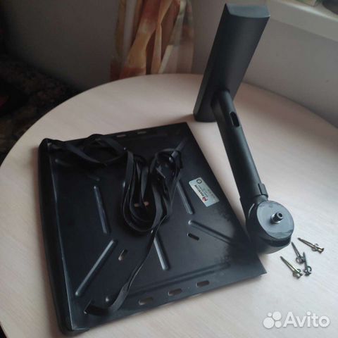 Подставка настенная для телевизора до 40 кг