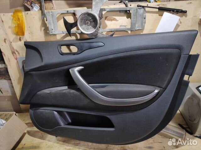Обшивка двери Citroen C5