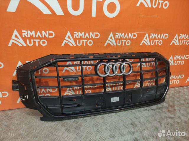 Решетка радиатора Audi Q8 1 2018-Нв