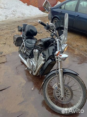 Suzuki intruder VS400