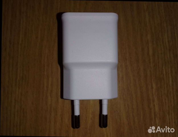 Зарядное устройство Samsung на 5V, 1.55A