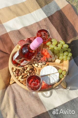 Винный столик деревянный новый