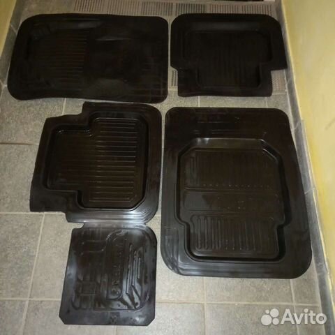 Автомобильные коврики резиновые Toyota Corolla