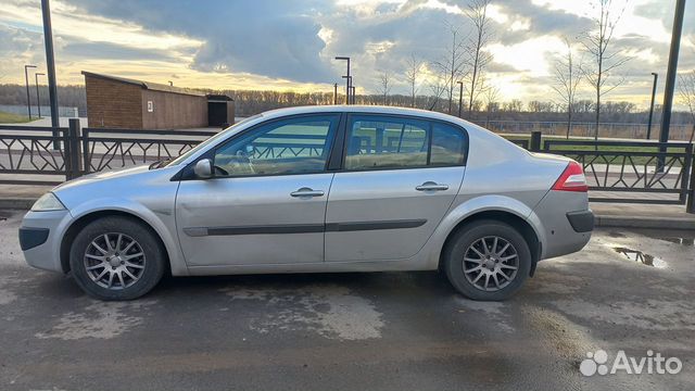 Renault Megane 2.0 AT, 2006, битый, 130 000 км