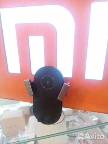 Автодержатель с беспроводной зарядкой Xiaomi 20w