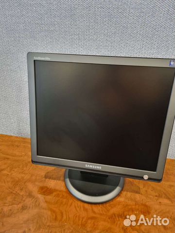 Монитор Samsung