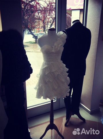 Короткое свадебное платье pronovias Короткое свадебное платье pronovias