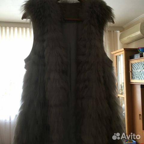 Жилетка меховая на весну Жилетка меховая на весну