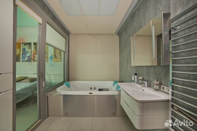 3-к квартира, 185 м², 25/72 эт.