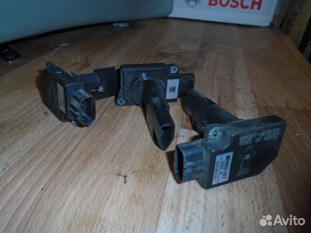 Датчик потока воздуха Mitsubishi Датчик потока воздуха Mitsubishi