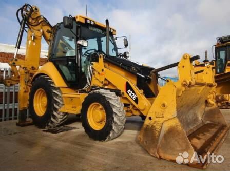 Услуги экскаватора-погрузчика CAT 432E Услуги экскаватора-погрузчика CAT 432E