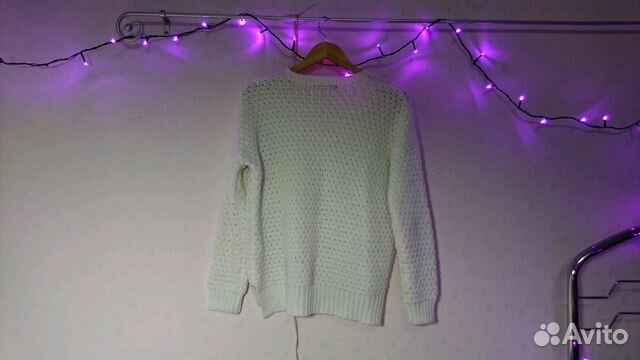 Свитер белый, женский NewYorker Свитер белый, женский NewYorker