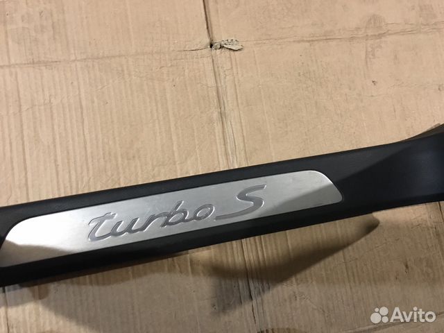 Накладка на правы порог Порше Панамера Turbo S 970 Накладка на правы порог Порше Панамера Turbo S 970