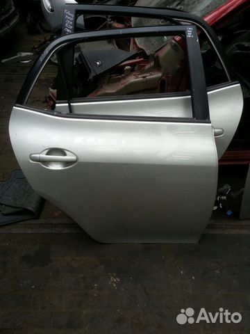 Toyota Auris Аурис 06- дверь задняя правая в сборе