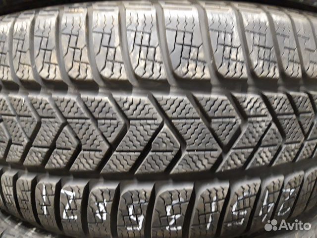 Pirelli Winter Sottozero 3 245/35R21 Pirelli Winter Sottozero 3 245/35R21