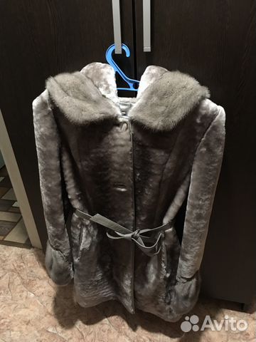 Шуба мутоновая с отделкой норка Шуба мутоновая с отделкой норка