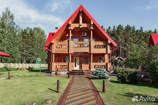 Дом 242 м² на участке 1.58 га