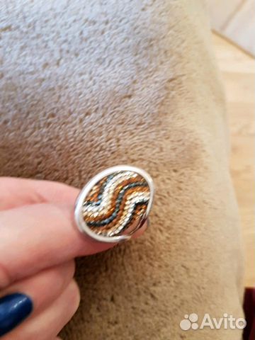 Серебряное кольцо с цирконами размер 19