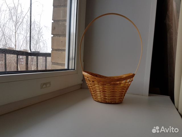 Корзинка плетеная (для яичек) Корзинка плетеная (для яичек)