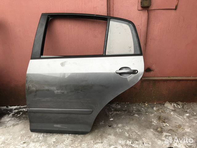 Дверь задняя левая Volkswagen Golf 5 + plus Дверь задняя левая Volkswagen Golf 5 + plus