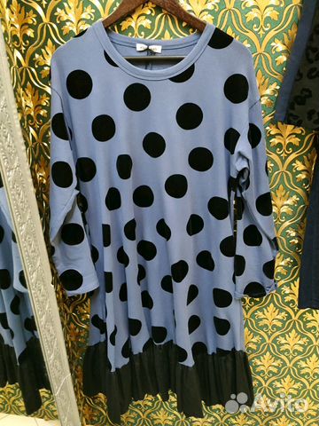 Стильные женские платья к празднику