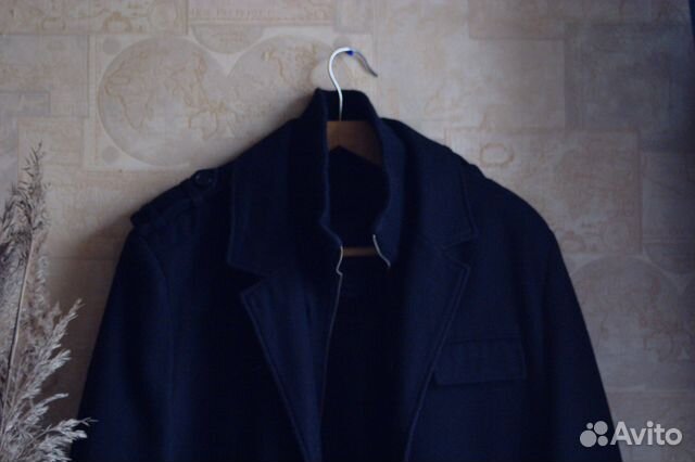 Мужское черное пальто Clockhouse, Германия Мужское черное пальто Clockhouse, Германия