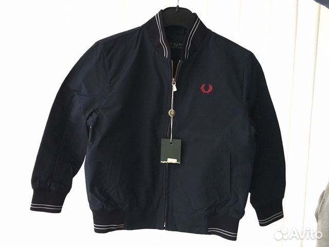 Куртка ветровка Fred Perry новая Куртка ветровка Fred Perry новая