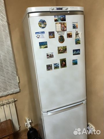 Холодильник Hotpoint Arlston