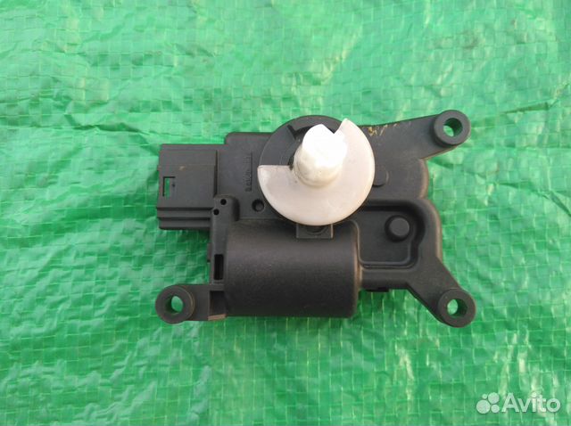 Моторчик заслонки отопителя 5Q0907511 Шкода, VW