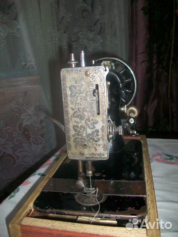 Швейная машина (ретро) зингер
